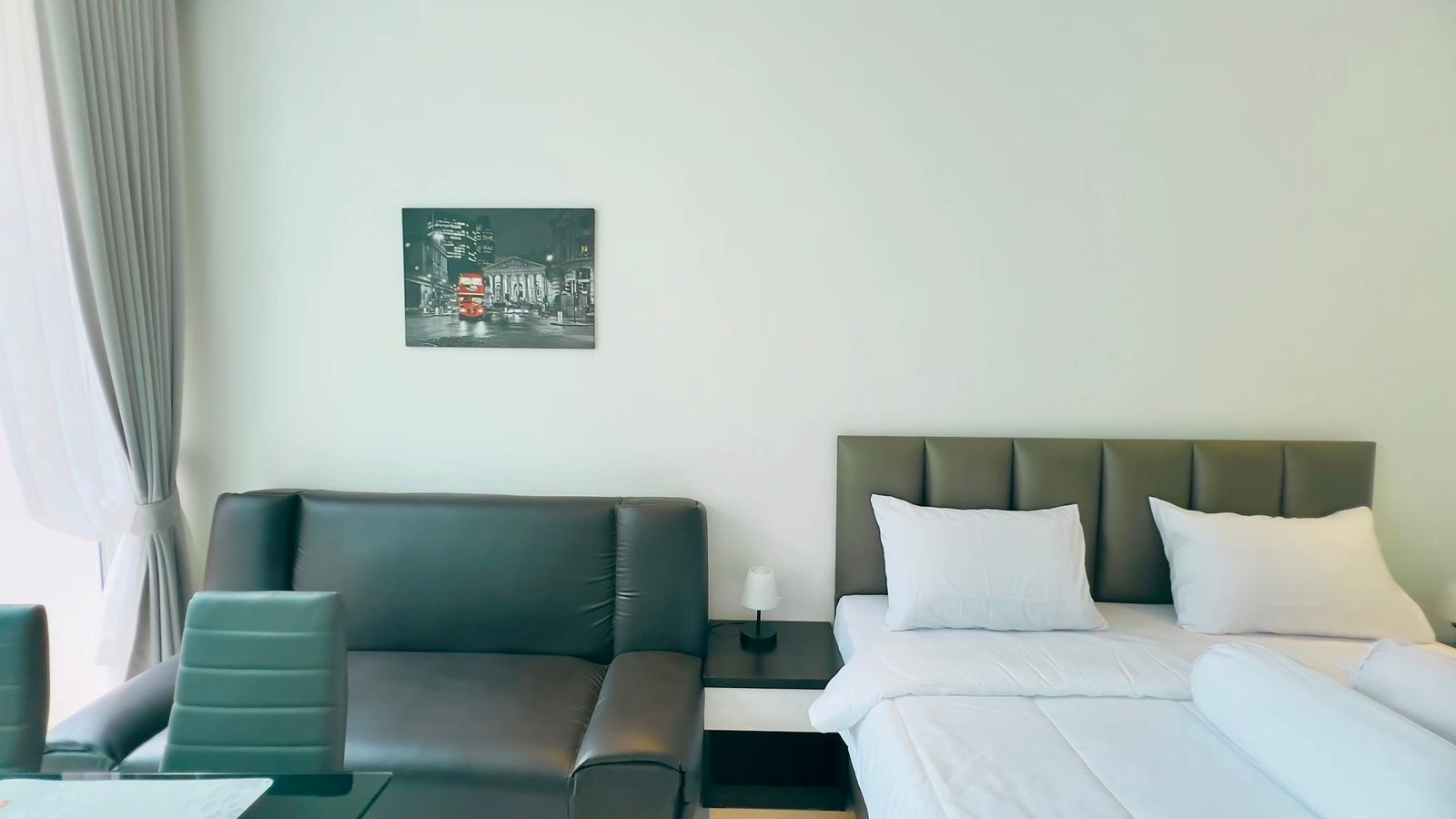 Studio Room